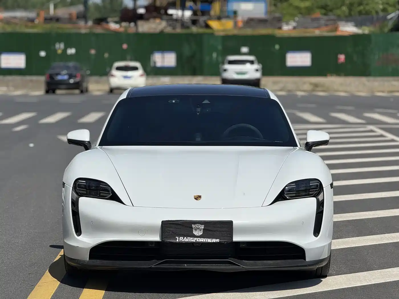 Porsche Taycan 2020 Taycan фото 2