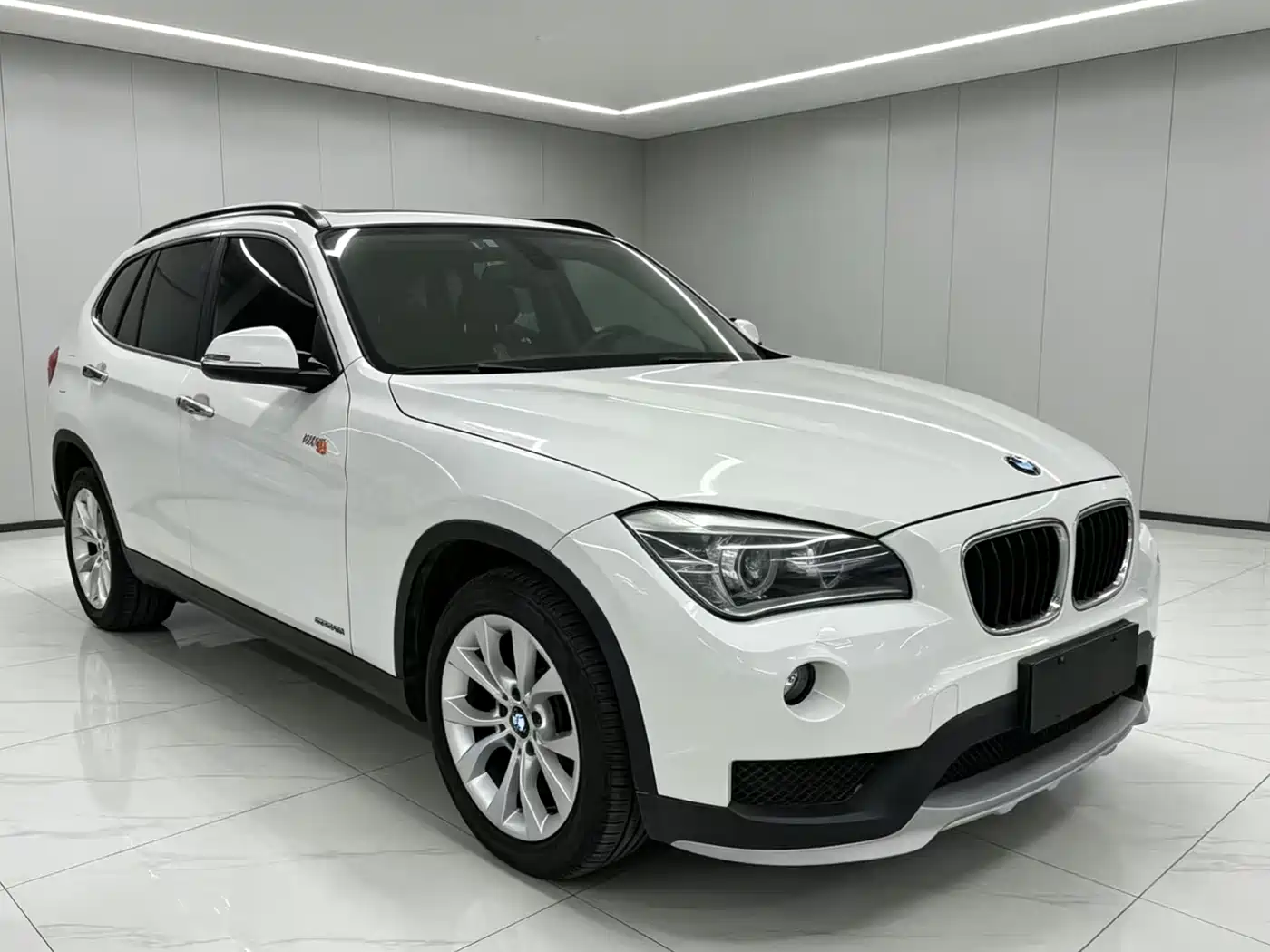 BMW X1 2014 sDrive18i Fashion Edition фото 7