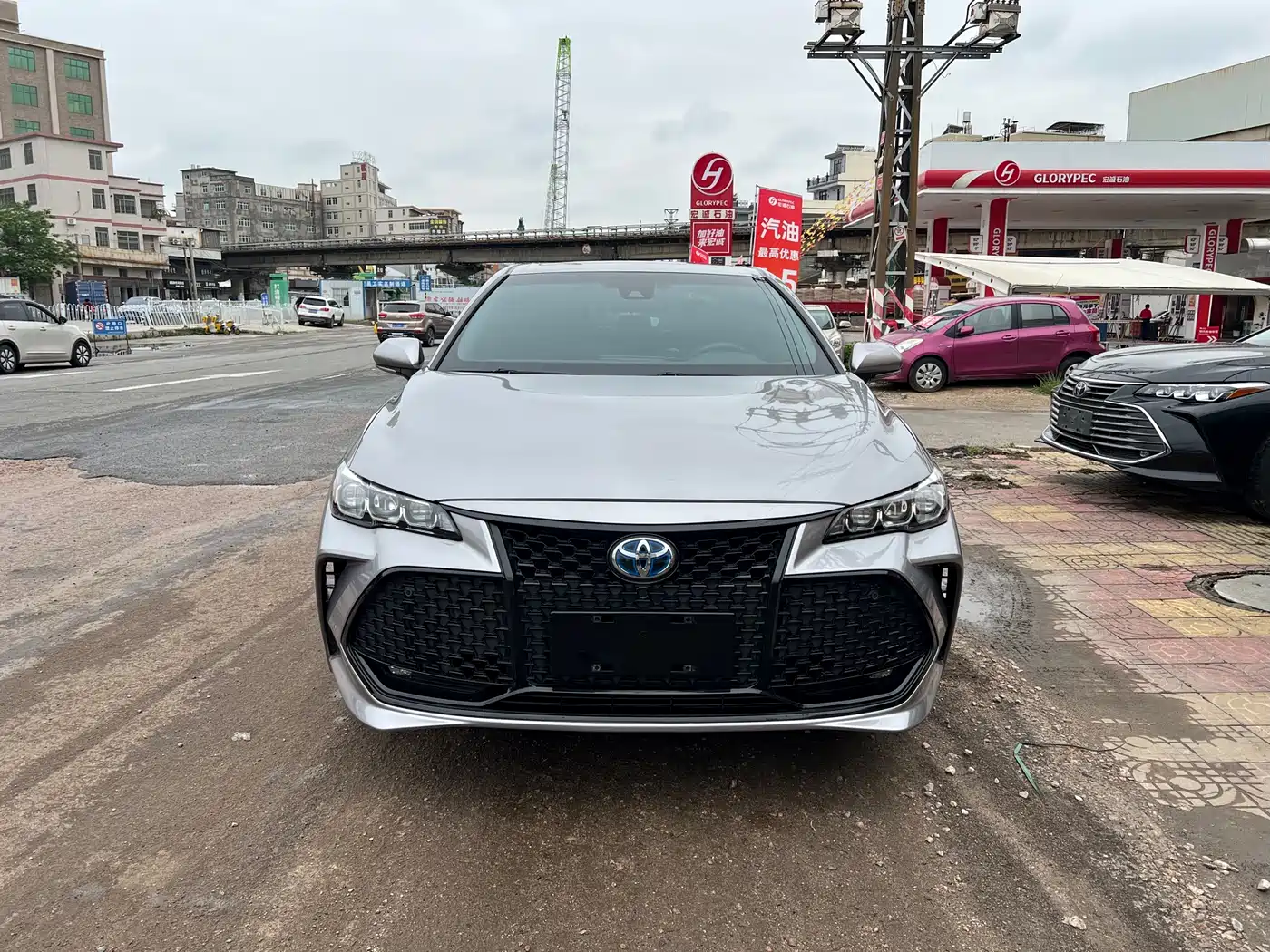 Toyota Avalon 2019 Hybrid 2.5L Luxury Edition China V фото 2