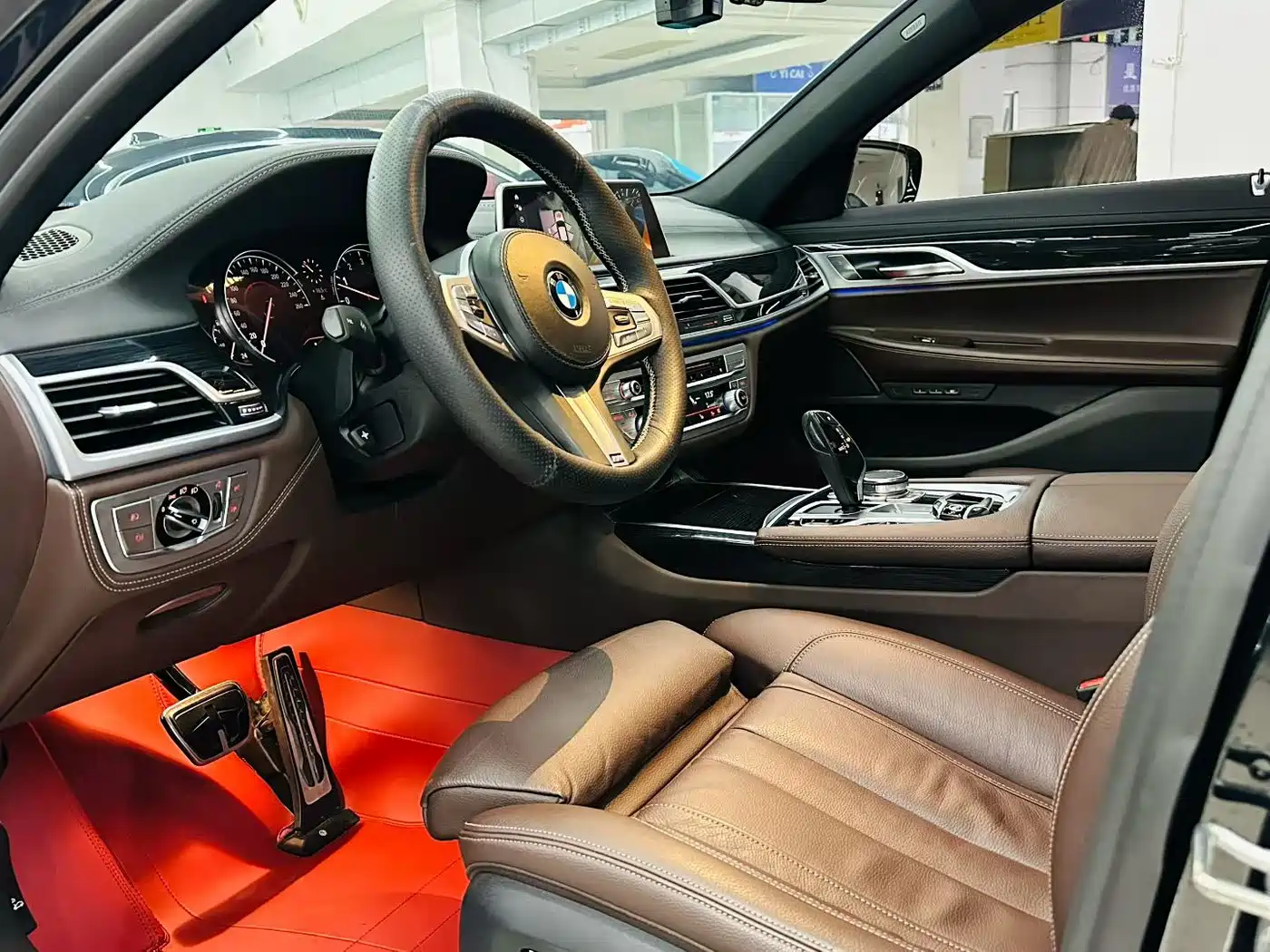 BMW 7 Series 2018 730Li Leading Type M Sport Package фото 4