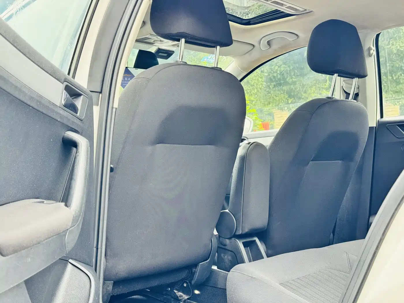 Volkswagen Jetta 2013 1.6L Manual Comfort фото 11