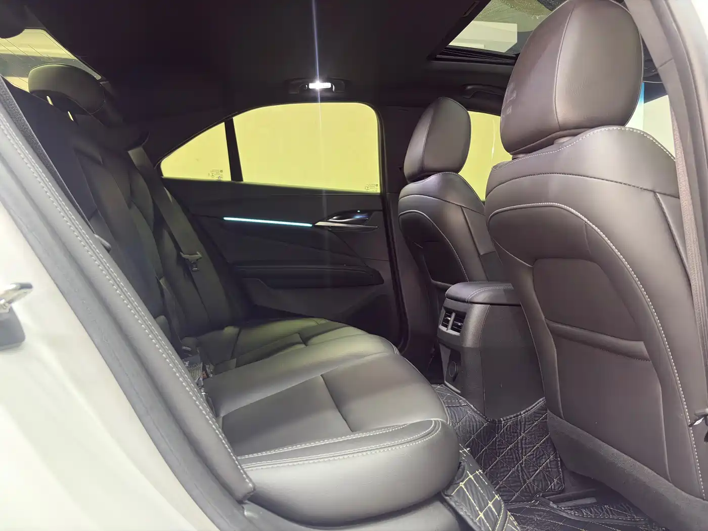 Cadillac CT4 2023 25T Fashion Edition фото 8