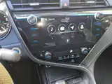 Фото 9 - Toyota Camry