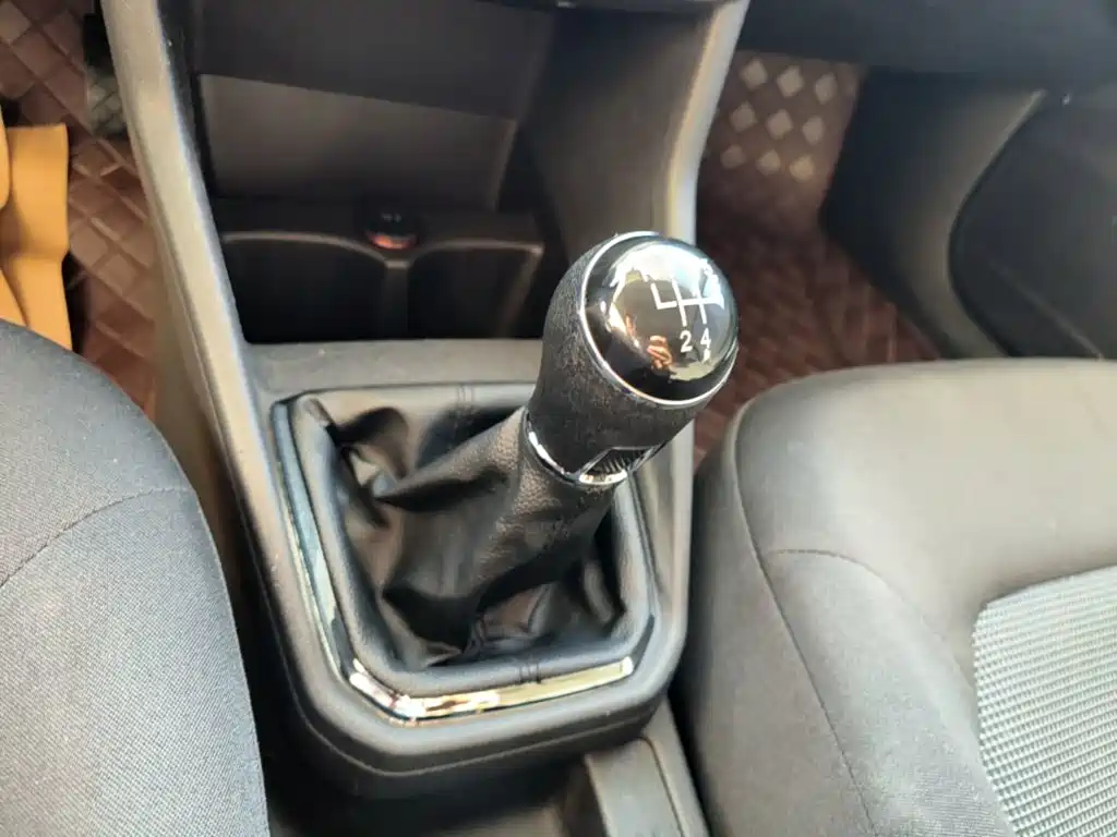 Photo 14 - Volkswagen Jetta