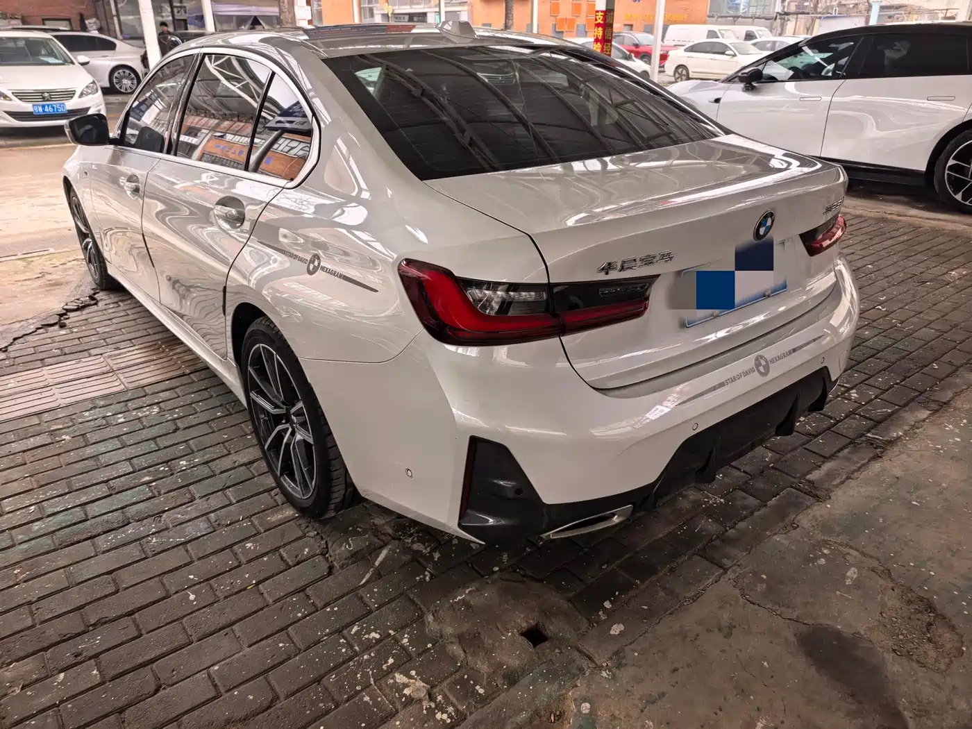 BMW 3 Series 2023 325Li M Sport Package фото 9