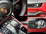 Фото 3 - Porsche Cayenne New Energy