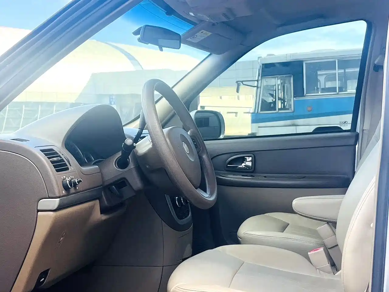 Buick GL8 2014 2.4L Classic Edition фото 8
