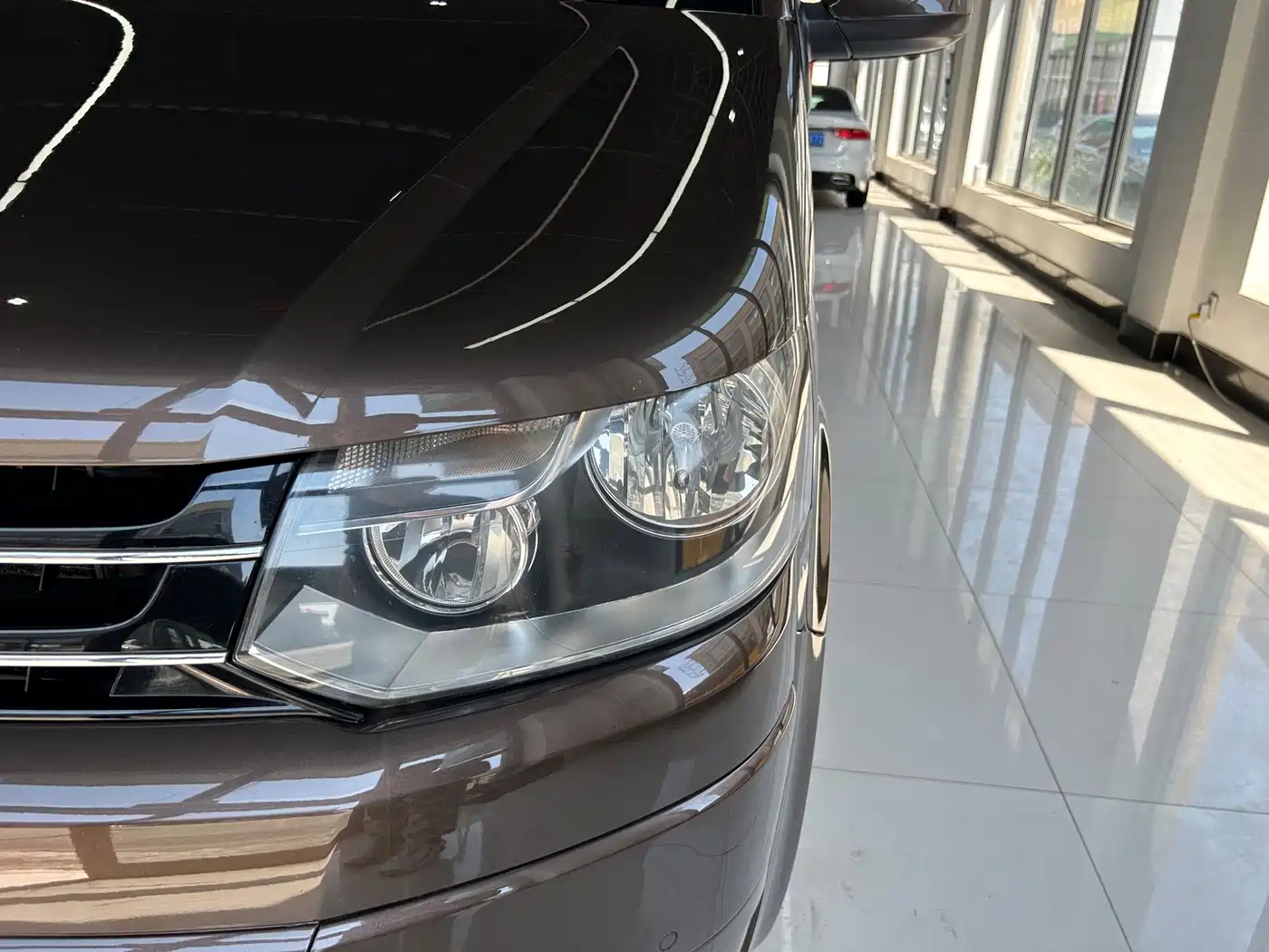 Volkswagen Caravelle 2014 2.0TSI 4WD Comfort Edition фото 7