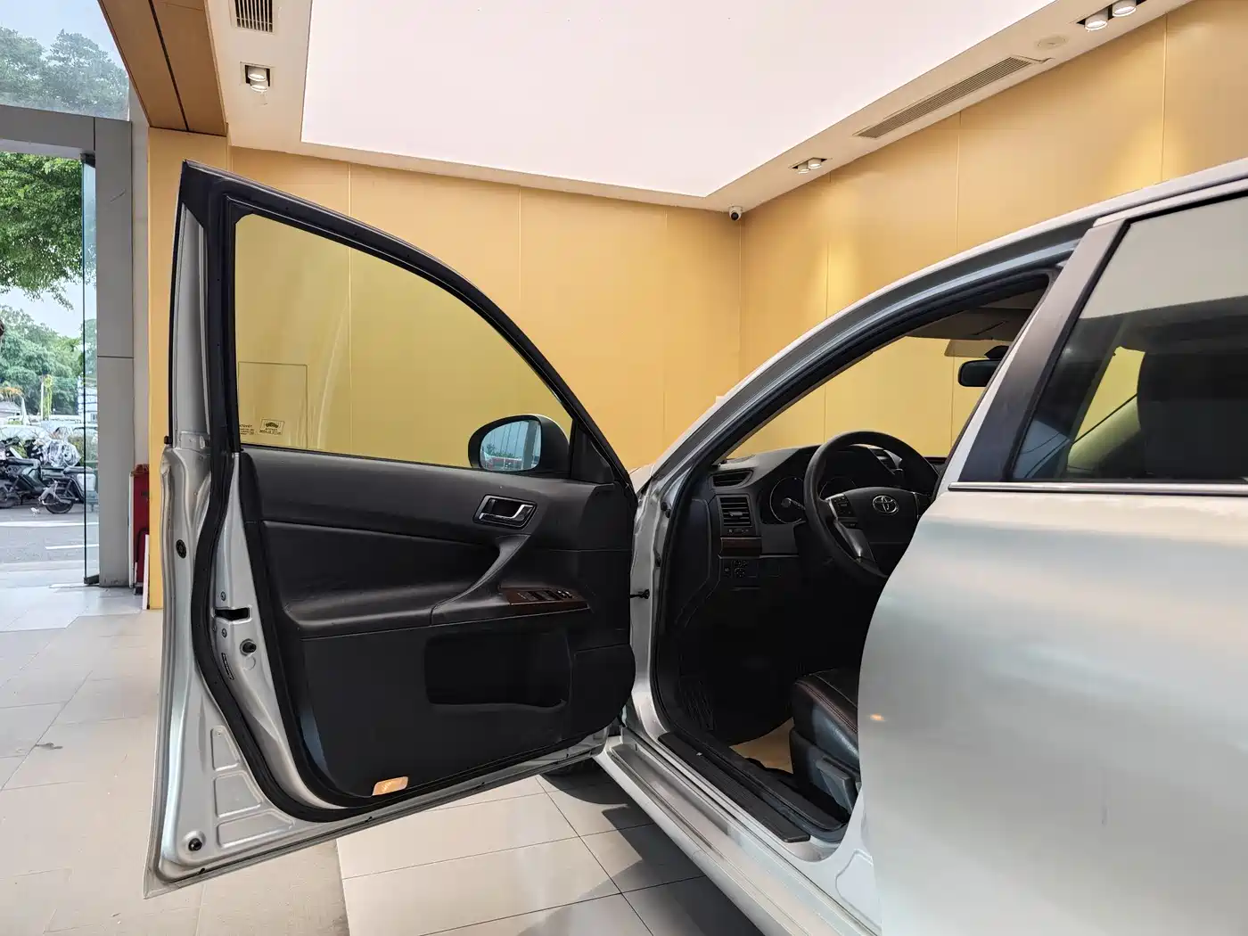Toyota Reiz 2013 2.5S Elite Edition фото 8