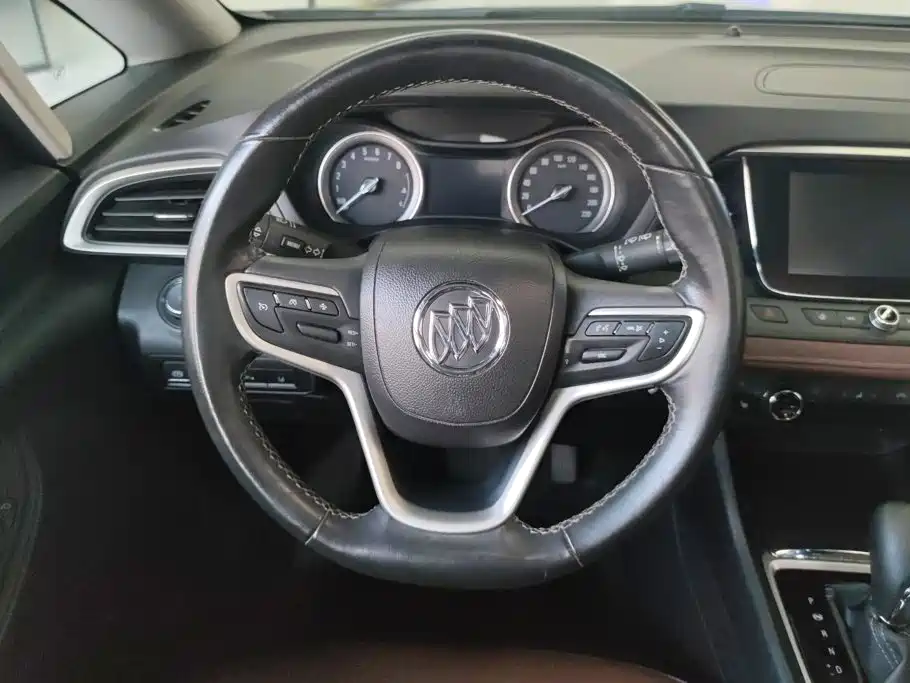 Buick GL6 2018 2018 18T 6-Seater Premium