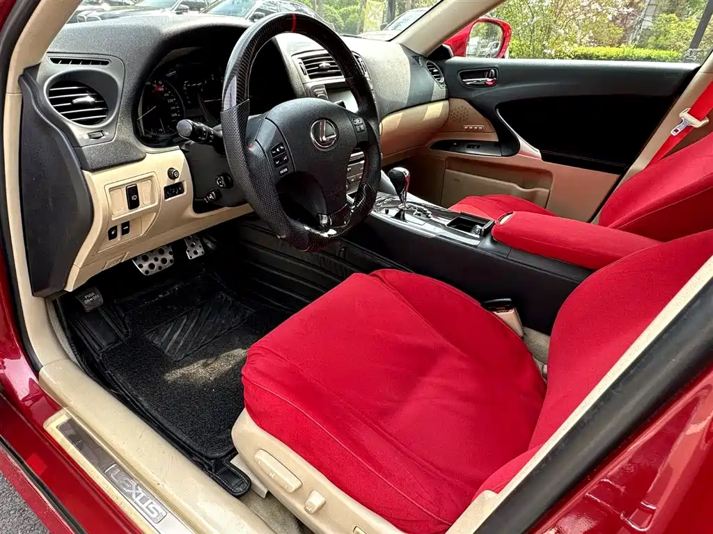 Lexus IS 2007 300 Dynamic Special Edition фото 4