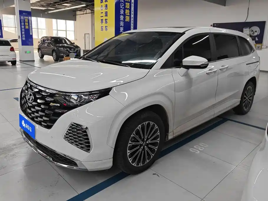 Hyundai Custo 2024 2024 270TGDi LUX Premium Edition