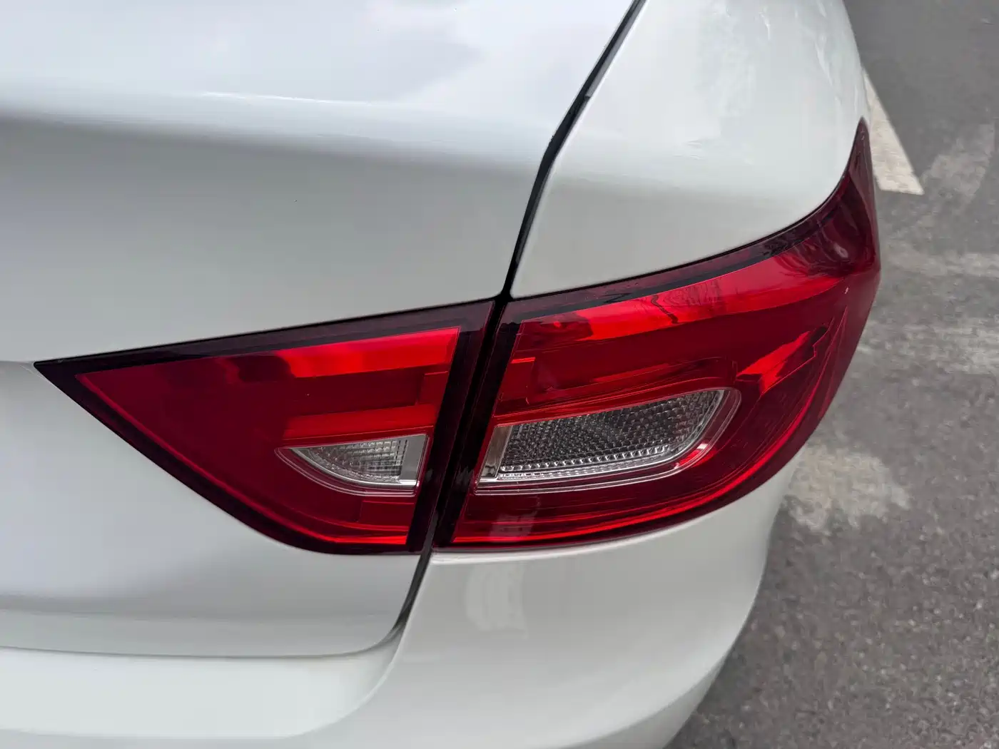 Besturn B30 2016 2016 1.6L Manual Luxury Model