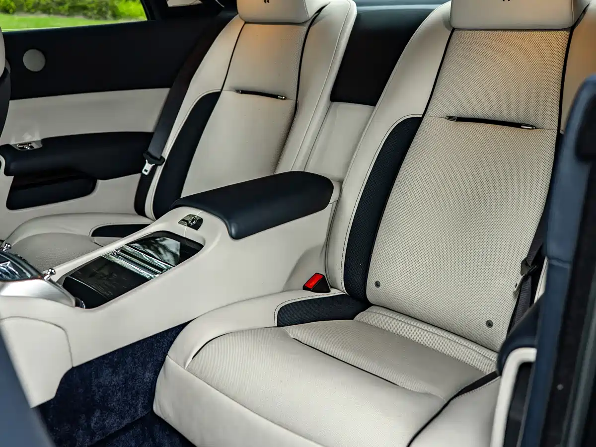 Фото 12 - Rolls-Royce Wraith