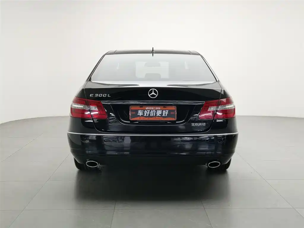 Mercedes-Benz E-Class 2013 E 300 L Fashion фото 4