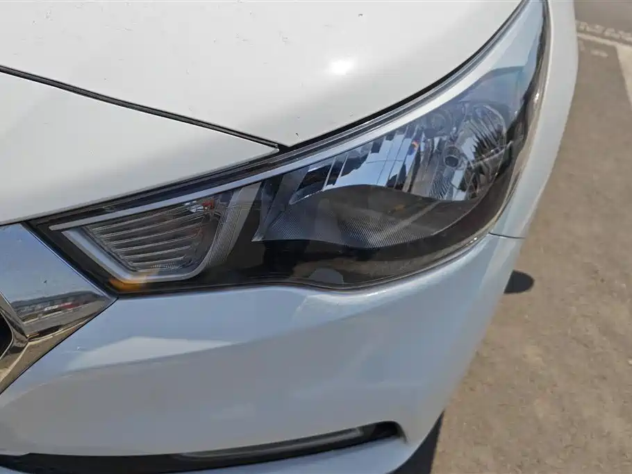 Hyundai Verna 2016 1.4L Automatic Cool Edition GLS фото 5
