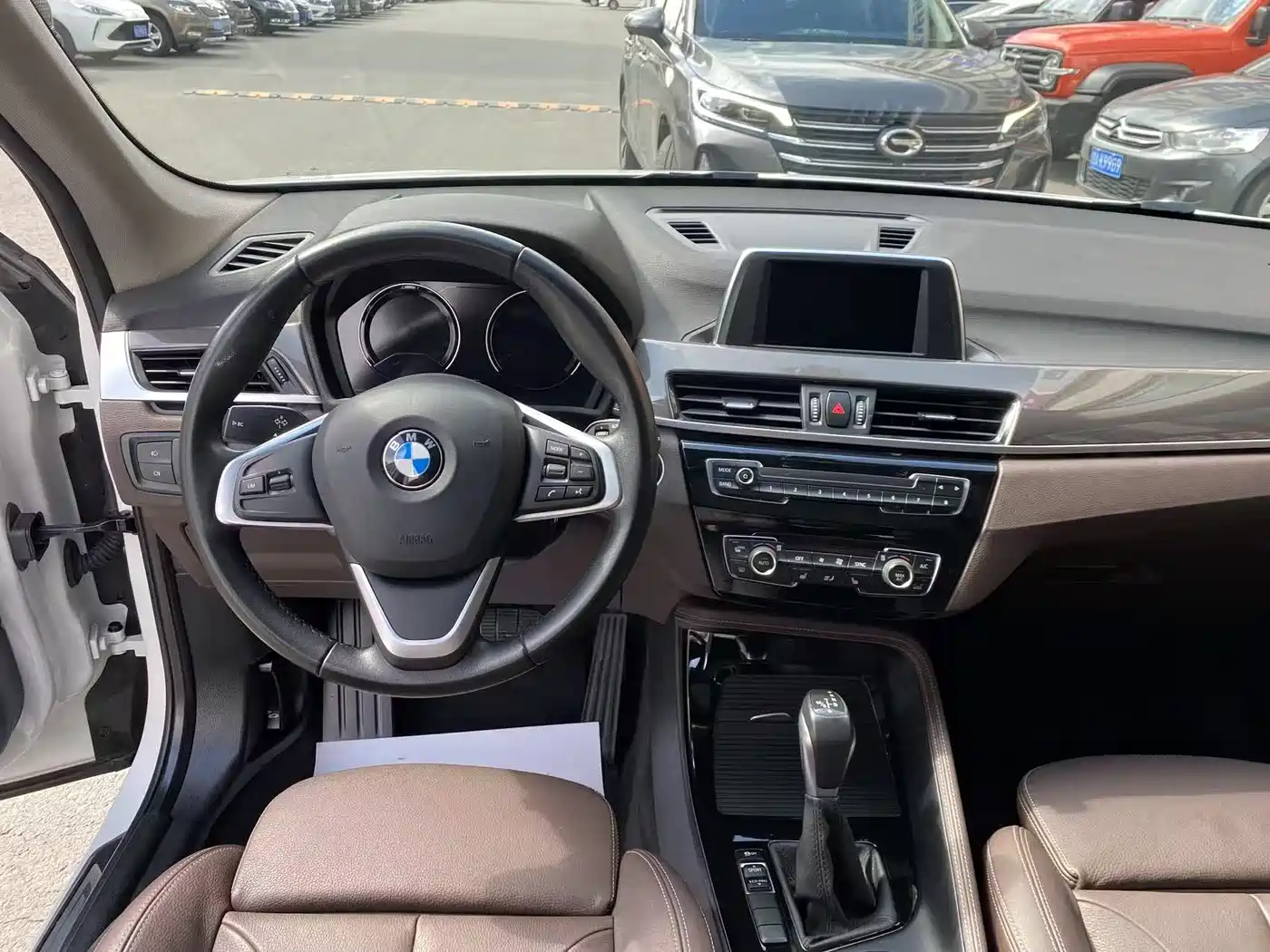 BMW X1 2019 sDrive18Li Premium Model фото 5