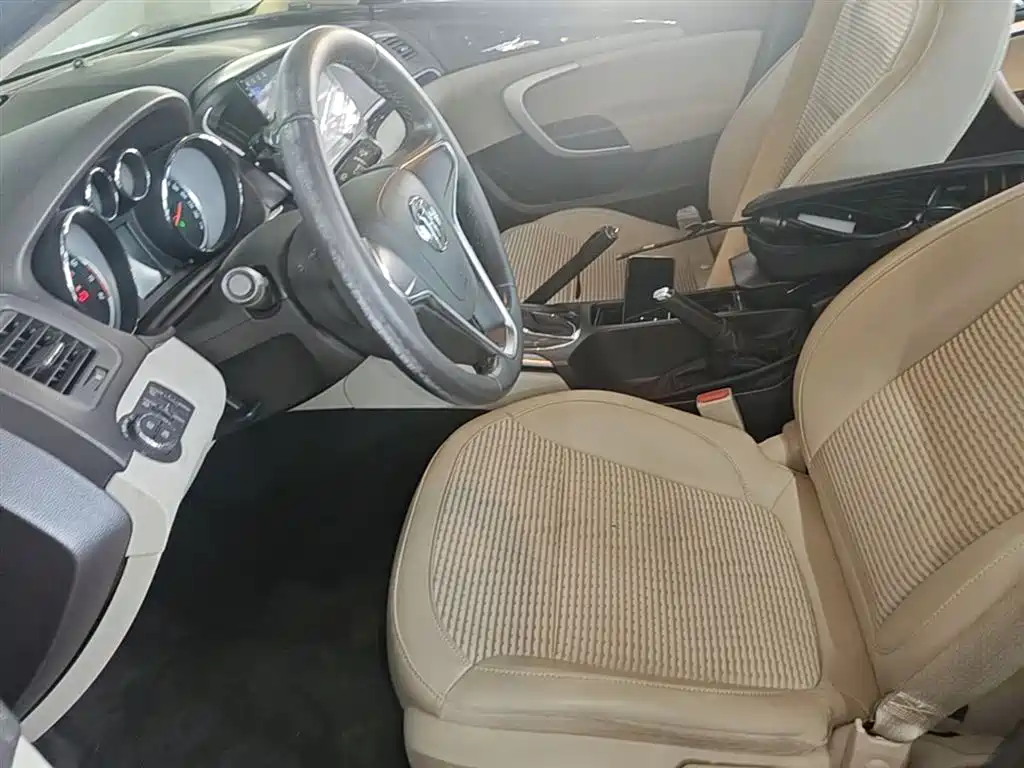 Buick Regal 2015 2.0L Leading Fashion Model фото 15