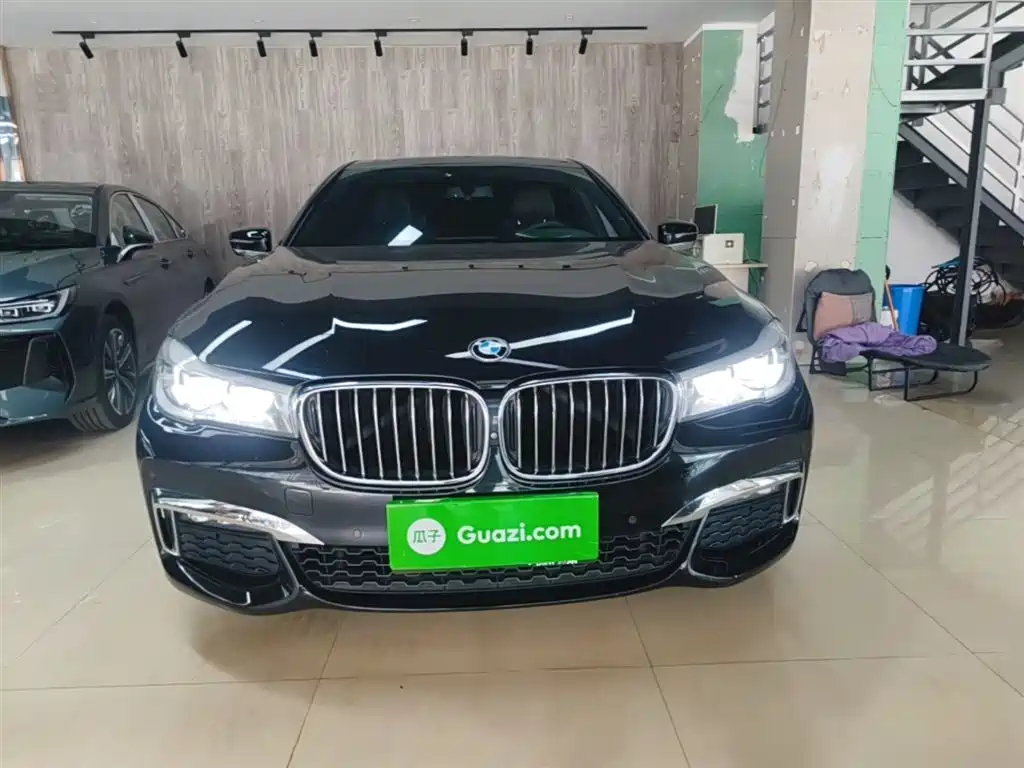 BMW 7 Series 2018 730Li Leading Type M Sport Package фото 3