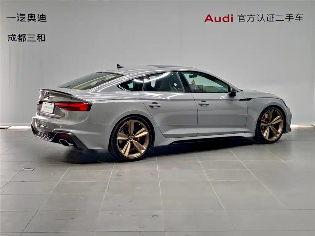 Audi RS 5 2023 Model RS 5 2.9T Sportback Dark Gold Edition фото 4