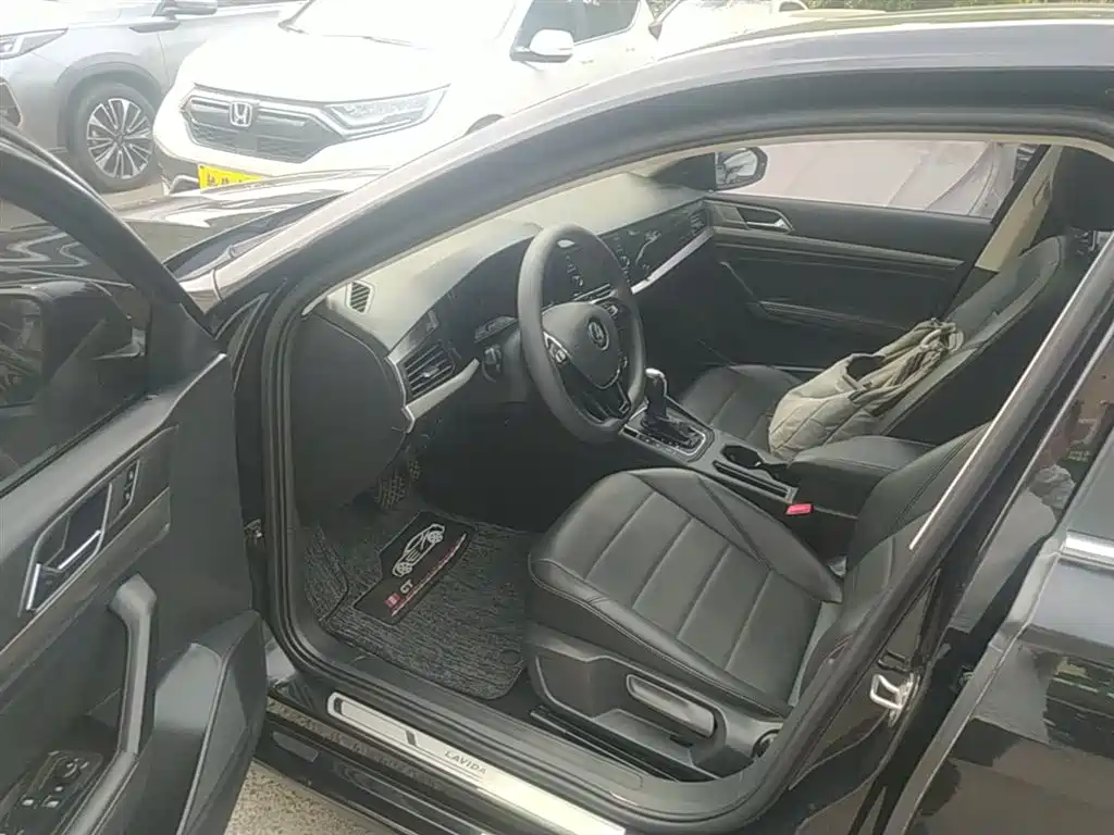 Volkswagen Lavida 2018 1.5L Automatic Comfort Version China V фото 12