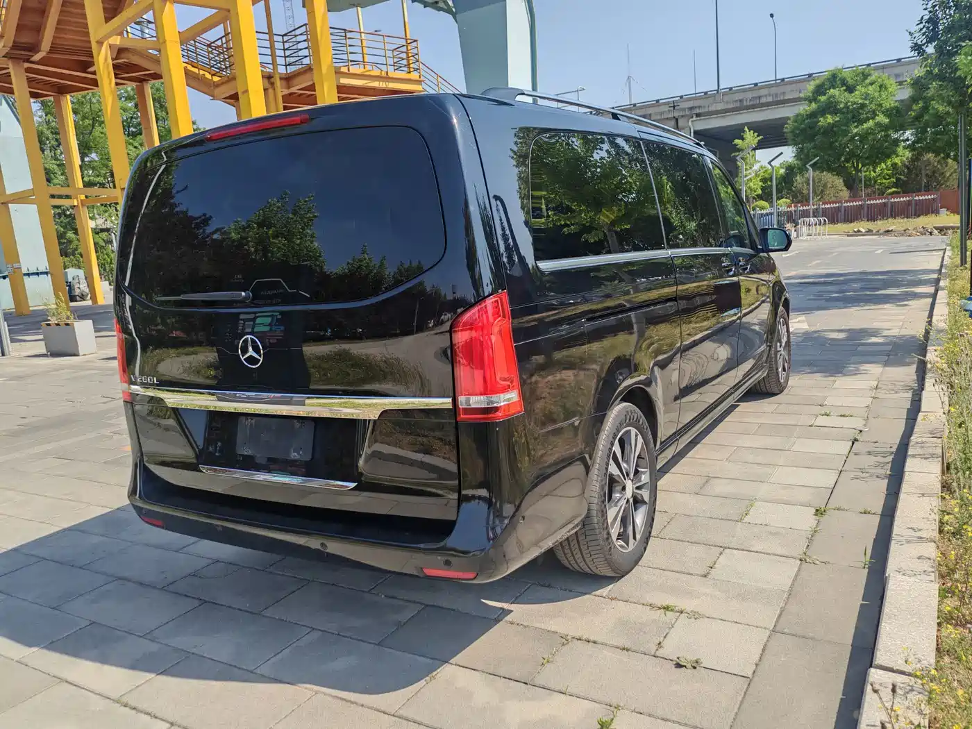 Mercedes-Benz V-Class 2016 V 260 L Premium Long фото 7