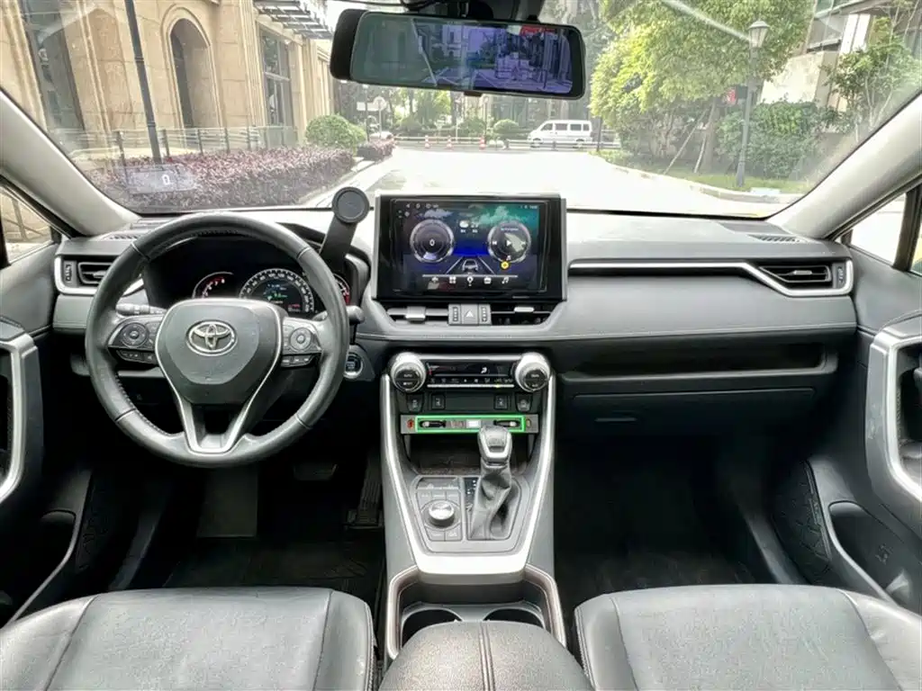 Toyota RAV4 Rongfang 2020 2.0L CVT 4WD Premium Edition фото 22