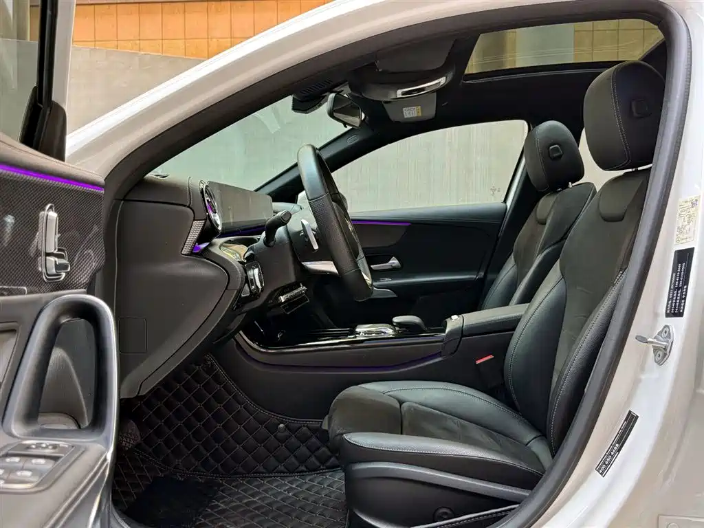 Mercedes-Benz A-Class 2021 A 200 L Sport Sedan Fashion Edition фото 9