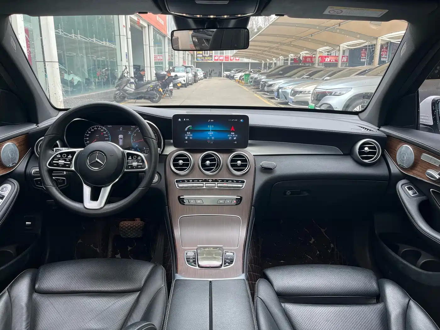 Mercedes-Benz GLC 2021 GLC 300 L 4MATIC Sporty фото 7