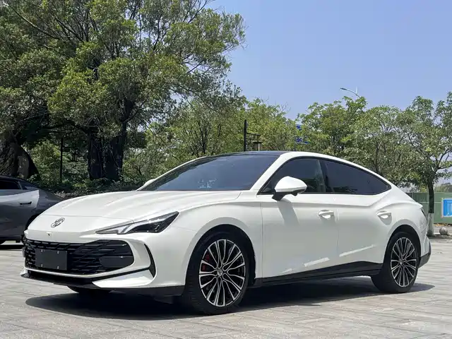 MG MG7 2025