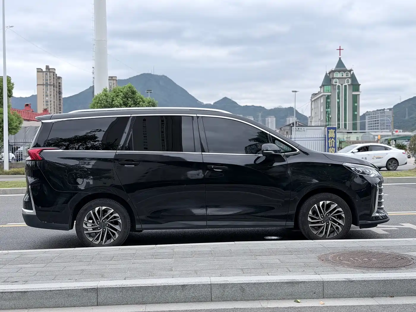 SAIC MAXUS CHASE G50