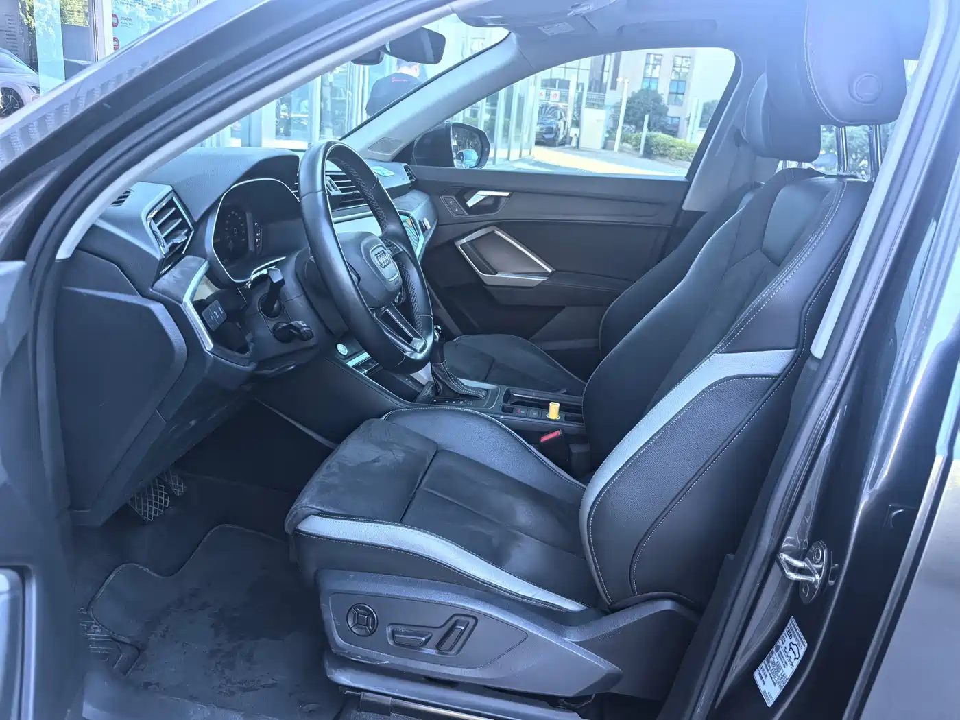 Фото 9 - Audi Q3