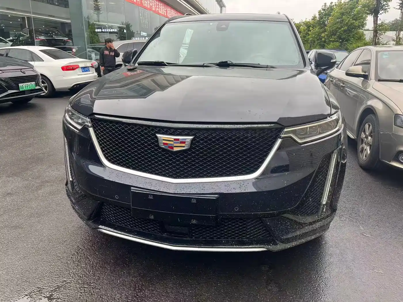Photo 2 - Cadillac XT6
