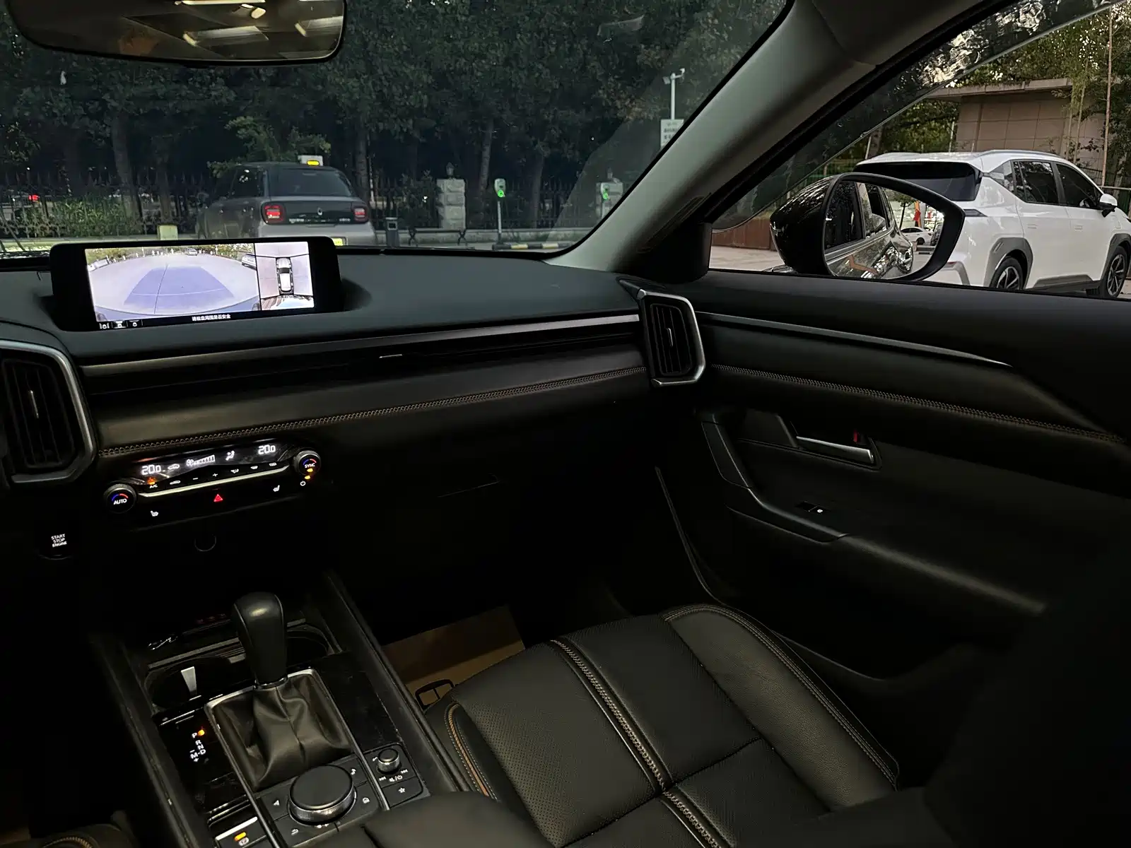 Photo 12 - Mazda CX-50