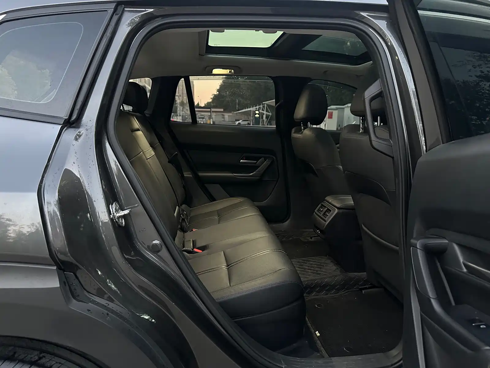 Photo 18 - Mazda CX-50