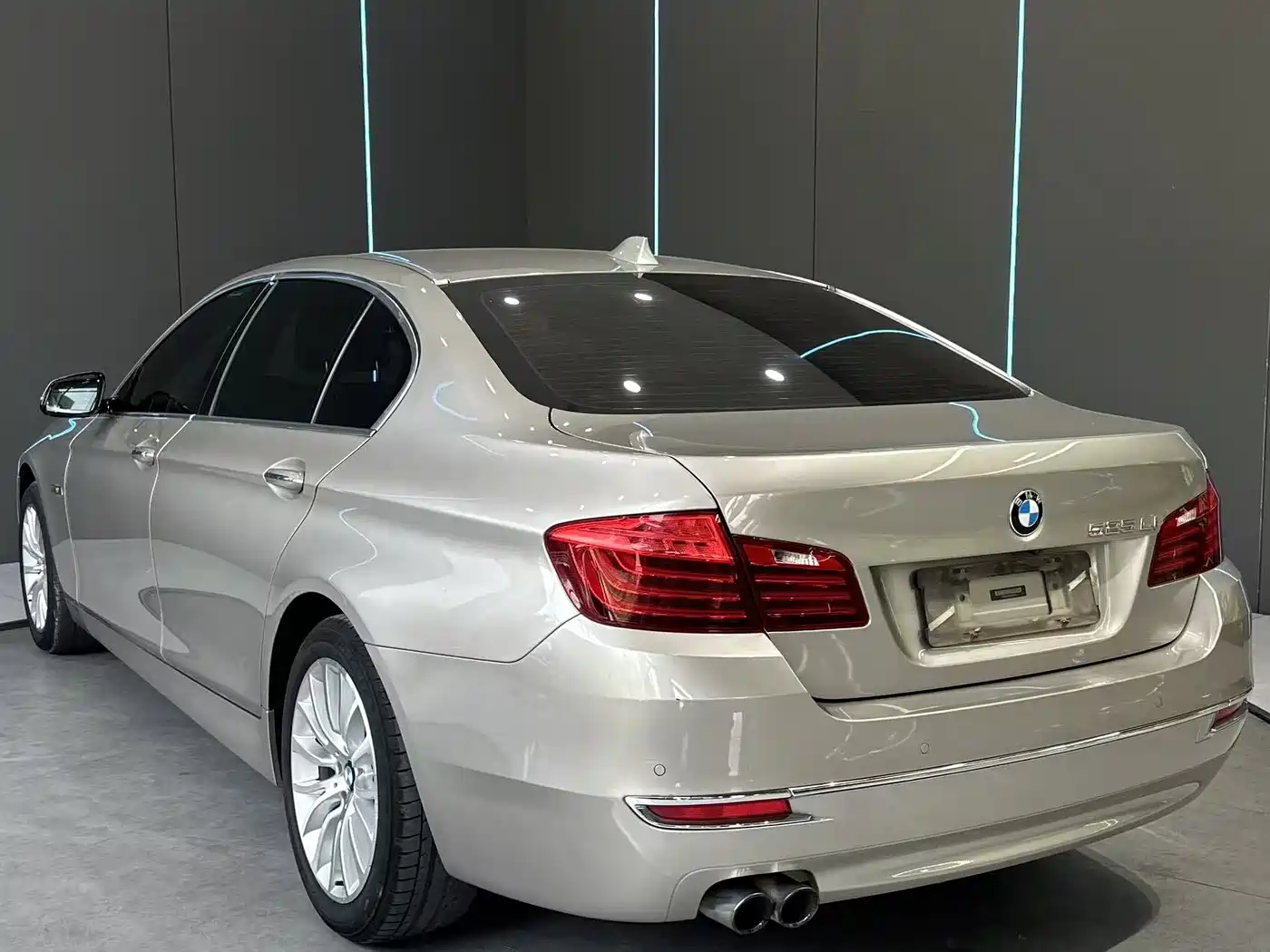 BMW 5 Series 2017 525Li Luxury Design Package фото 8