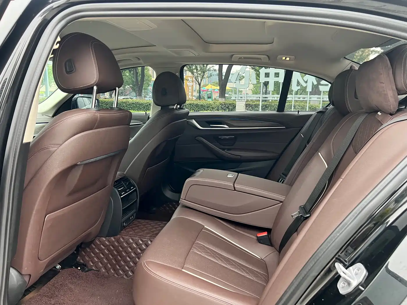BMW 5 Series New Energy 2021 535Le Luxury Package фото 6