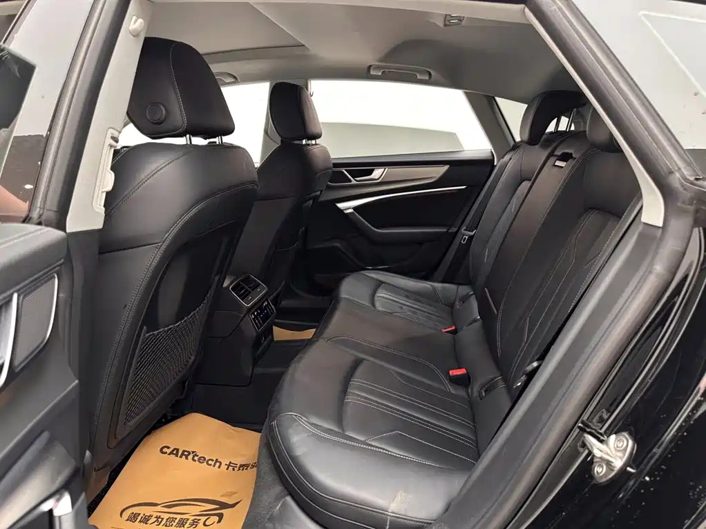 Audi A7 2024 2023 Model 45 TFSI Premium Selection Edition