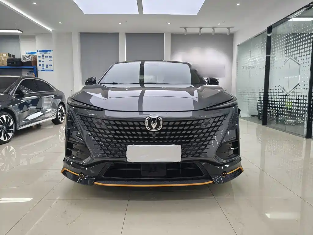 Фото 10 - Changan UNI-T