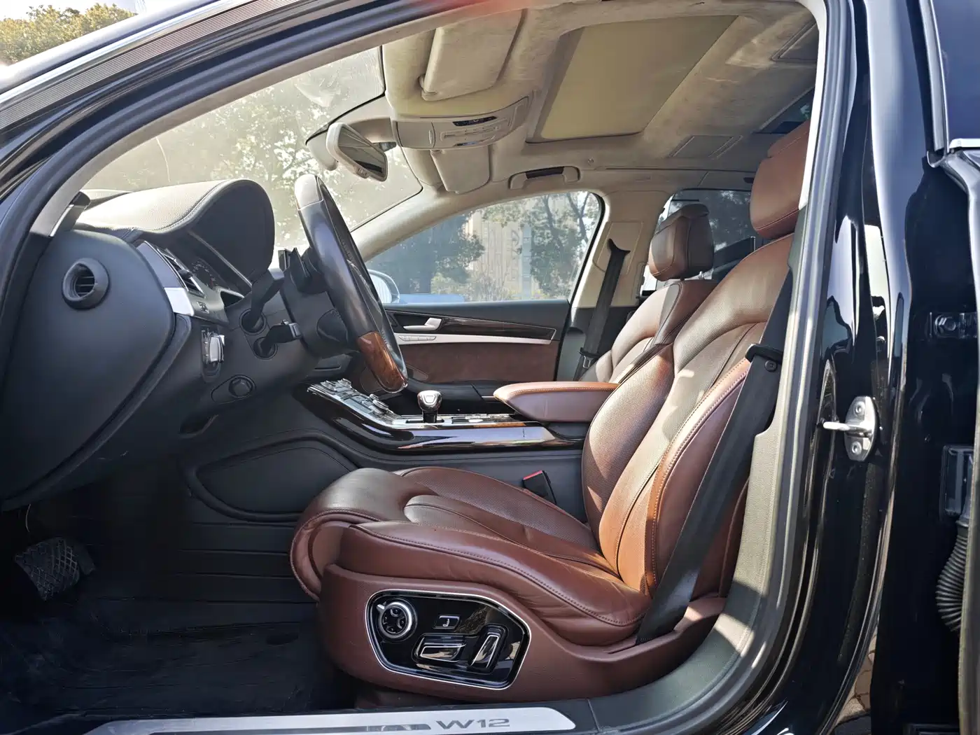 Audi A8 2014 A8L 6.3 FSI W12 quattro Flagship фото 7
