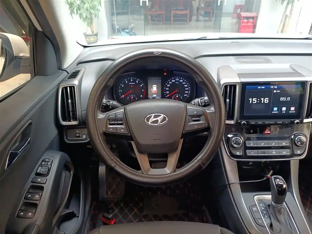 Hyundai Beijing Hyundai ix35 2018 2.0L Automatic 2WD Zhiyong·Enjoyment Edition фото 11
