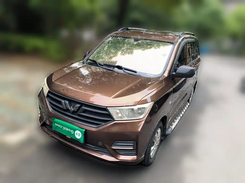 Wuling Motors Wuling Hongguang 2019 — пригон из Китая