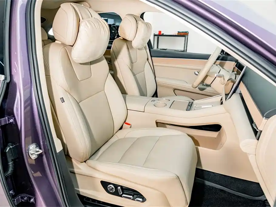 AITO Wenjie AITO M5 2025 Extended Range Ultra AWD фото 21