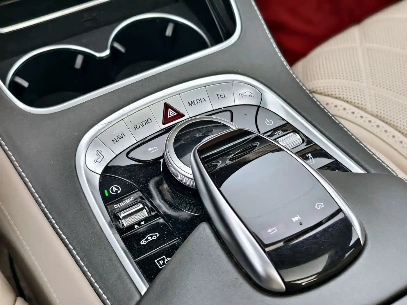 Mercedes-Benz Maybach S-Class 2018 Model S 680 фото 57