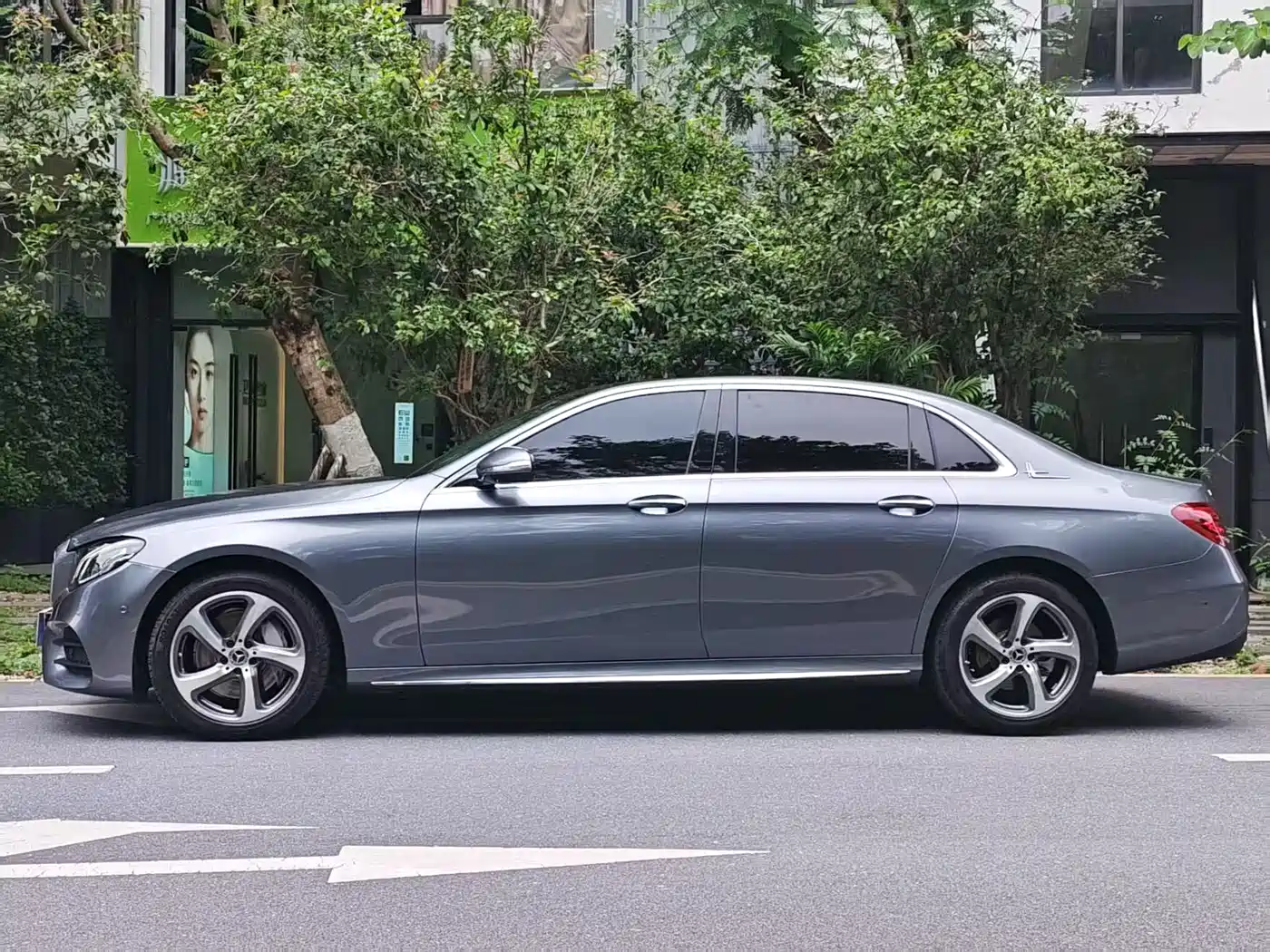 Mercedes-Benz E-Class 2019 Facelift E 300 L Sport Fashion фото 7