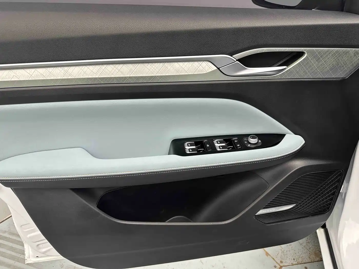 Geely Emgrand L 2022 2022 1.4T CVT Supreme