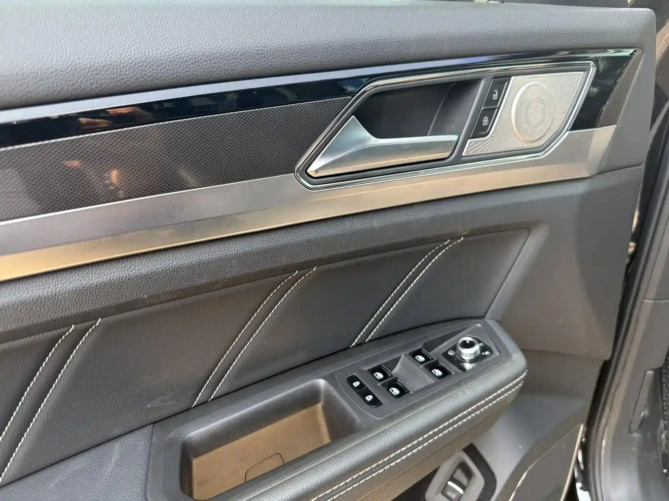 Volkswagen Teramont 2020 Teramont X 380TSI 4WD Luxury фото 5