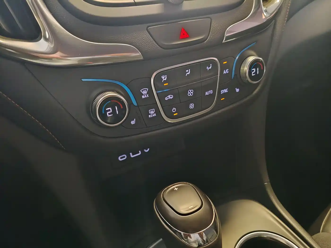 Chevrolet Equinox 2019 535T Auto Control Edition China V фото 11
