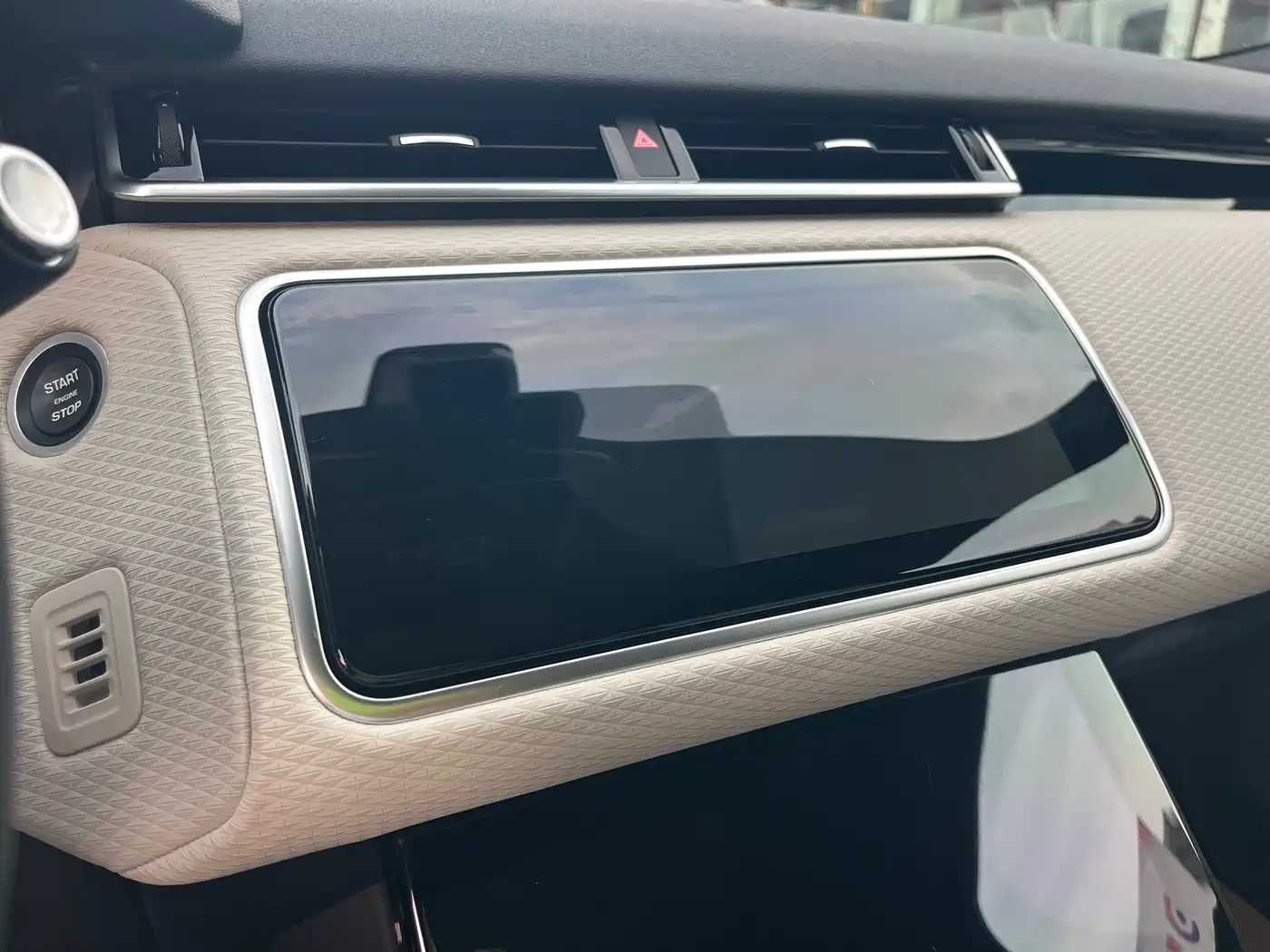 Land Rover Range Rover Velar 2017 P380 R-DYNAMIC SE фото 10