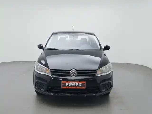 Volkswagen Jetta 2013 1.6L Manual Fashion — фото 3